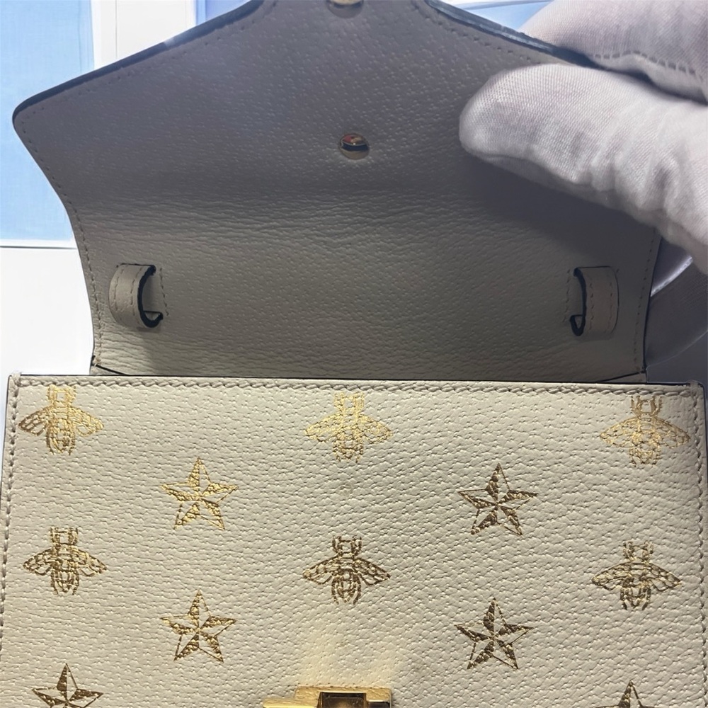 Rare Gucci Gold Embossed Sylvie 2 Way Crossbody Bee & Star Purse - Picture 3 of 7